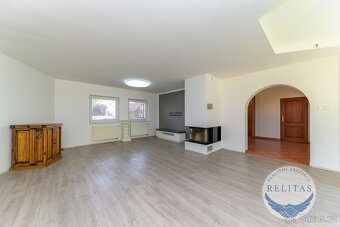 Prodej rodinného domu 207 m², pozemky 1 059 m² - 8