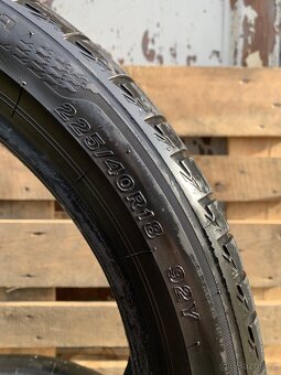 2ks 225/40/18 Bridgestone/2022/92Y/letní 6.3m - 8