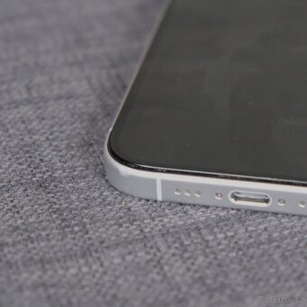 iPhone 16 bílý, 128 GB, v záruce, s příslušenstvím - 8