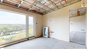 Jedinečný rozestavěný dům s výhledem na Vltavu a investičním - 8