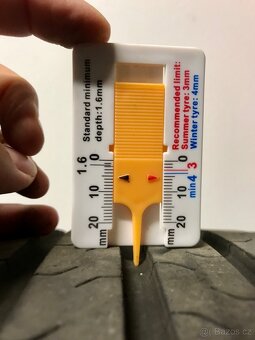 Letní pneu Continental 215/45/17 - 8