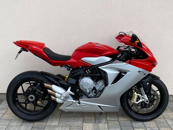 MV agusta F3 675 , 10900 km , top stav - 8
