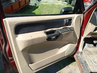 Nissan Terrano II. 2,7. TDI - 8