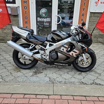 Honda CBR 900 RR, LEGENDÁRNÍ STROJ SKLADEM - 8