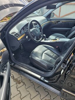 Mercedes w211 E500 4matic 5G tronic v kombíku - 8