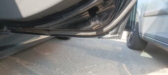 Prodám BMW e91 330d MANUÁL - 8