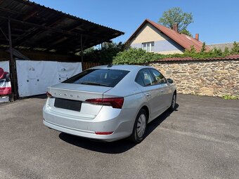 Škoda Octavia 1,5 tsi - 8