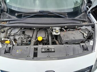 Renault Scénic 1,5 DCI - 8