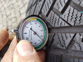 215/45/18 zimni pneu CONTI PIRELLI NEXEN 215/45 R18 - 8