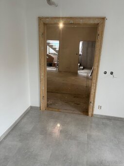 Mobilní pískovaní a Čištění Suchým Ledem - 8