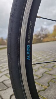 Prodám dámské silniční kolo FOCUS Izalco Race - 8