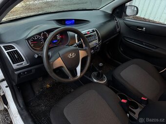 HYUNDAI I20 1,2 62KW,ROK 2013,NAJ 180TKM,KLIMA,DOHODA - 8