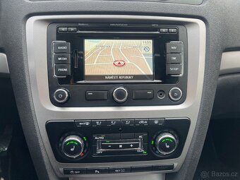 ŠKODA OCTAVIA 2.0TDI 103KW /FL/XENON/ŠÍBR/PDC/NAVI/ALCANTARA - 8