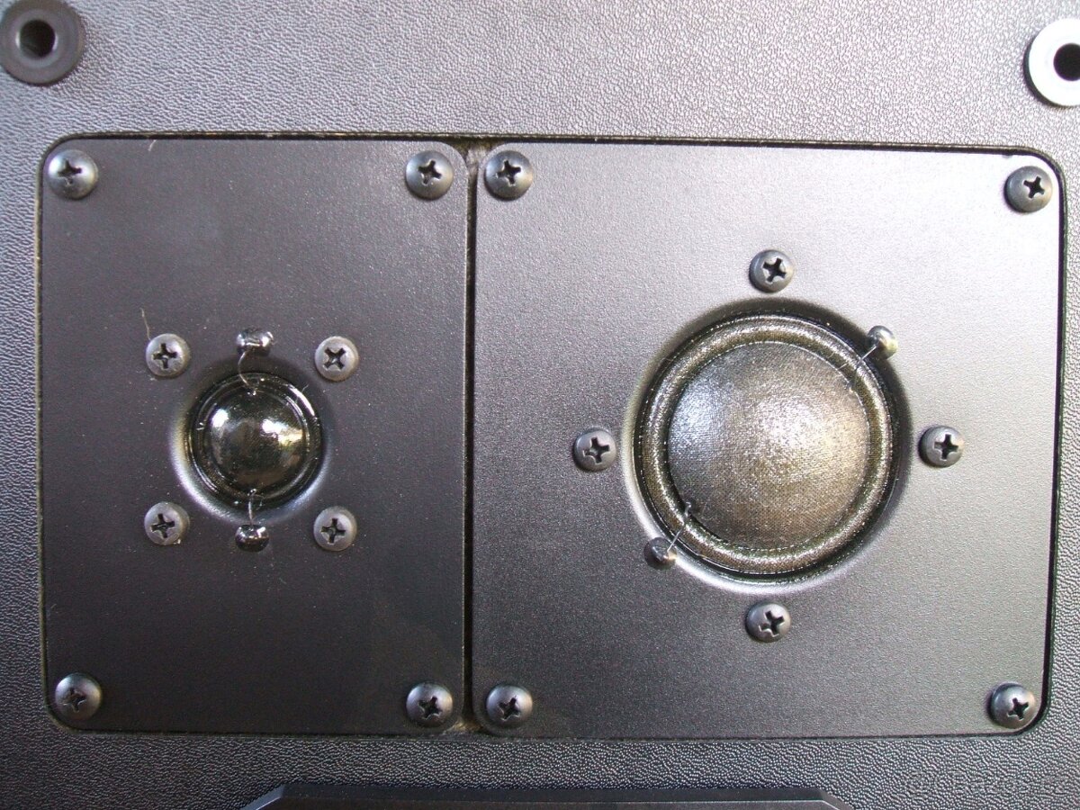 GRUNDIG HiFi Box 660a - legendární repro - 9