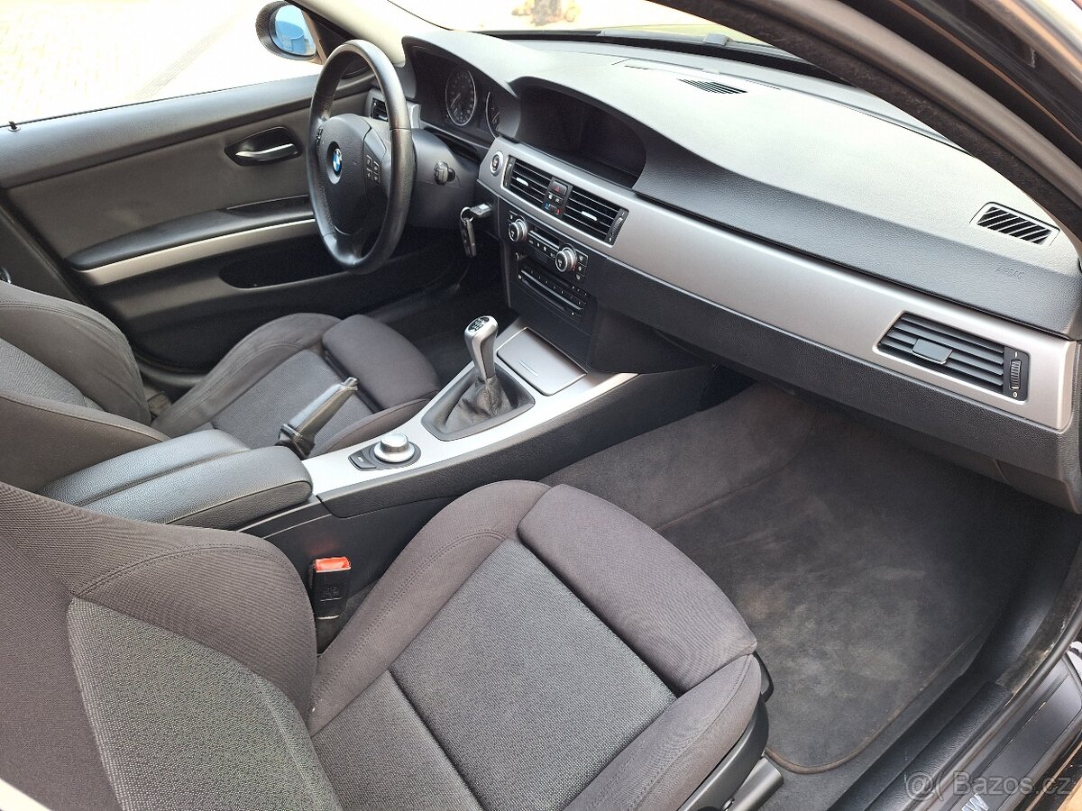 BMW E91,330i,manuál,7.2008,200kW - 9