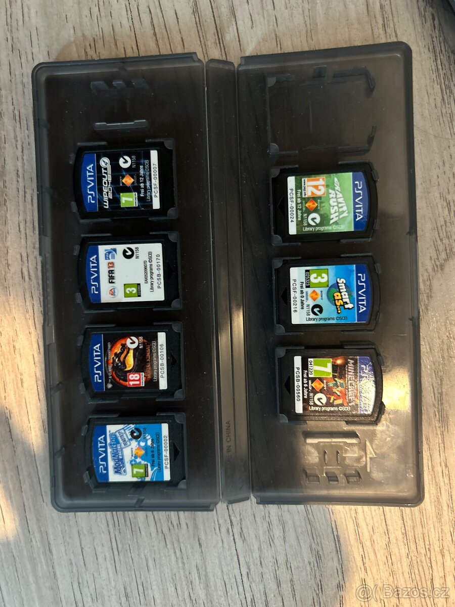 Playstation Vita PHC-2016 wifi slim - 9
