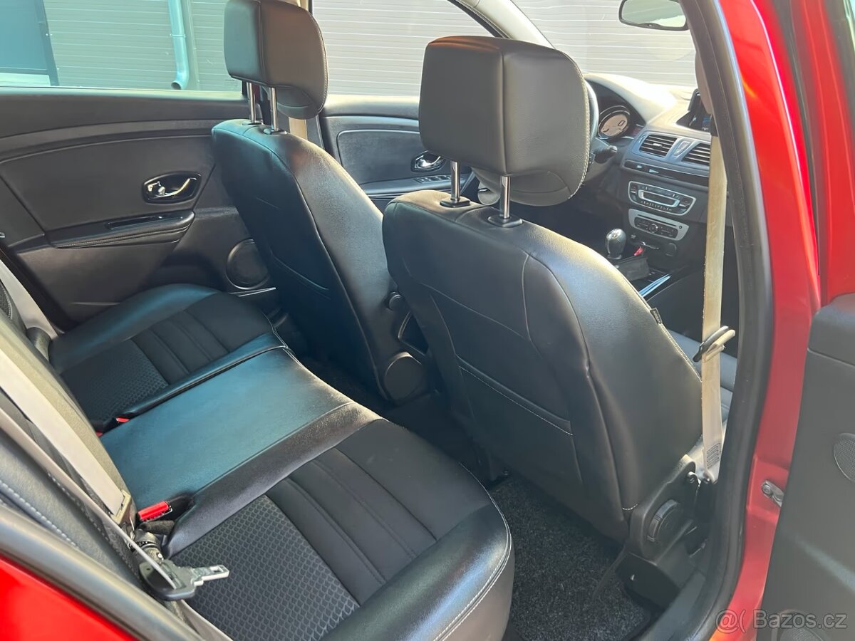 Renault Megane Grandtour 1.6 dCi BOSE Edition 96kw - 9