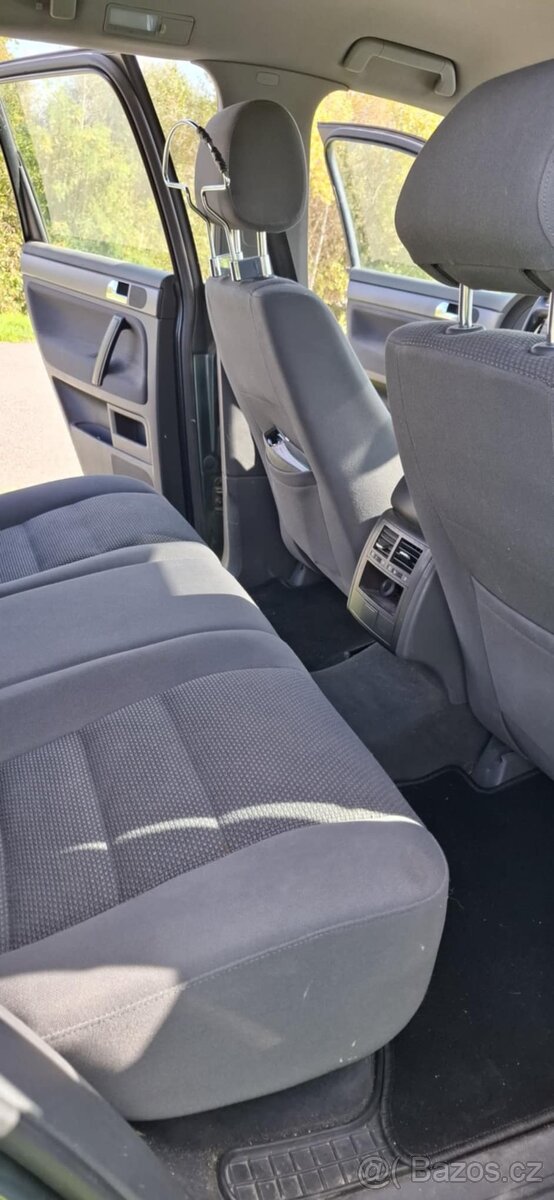 VW Touareg 2.5 TDI R5 – Offroad ready, manuál. - 9