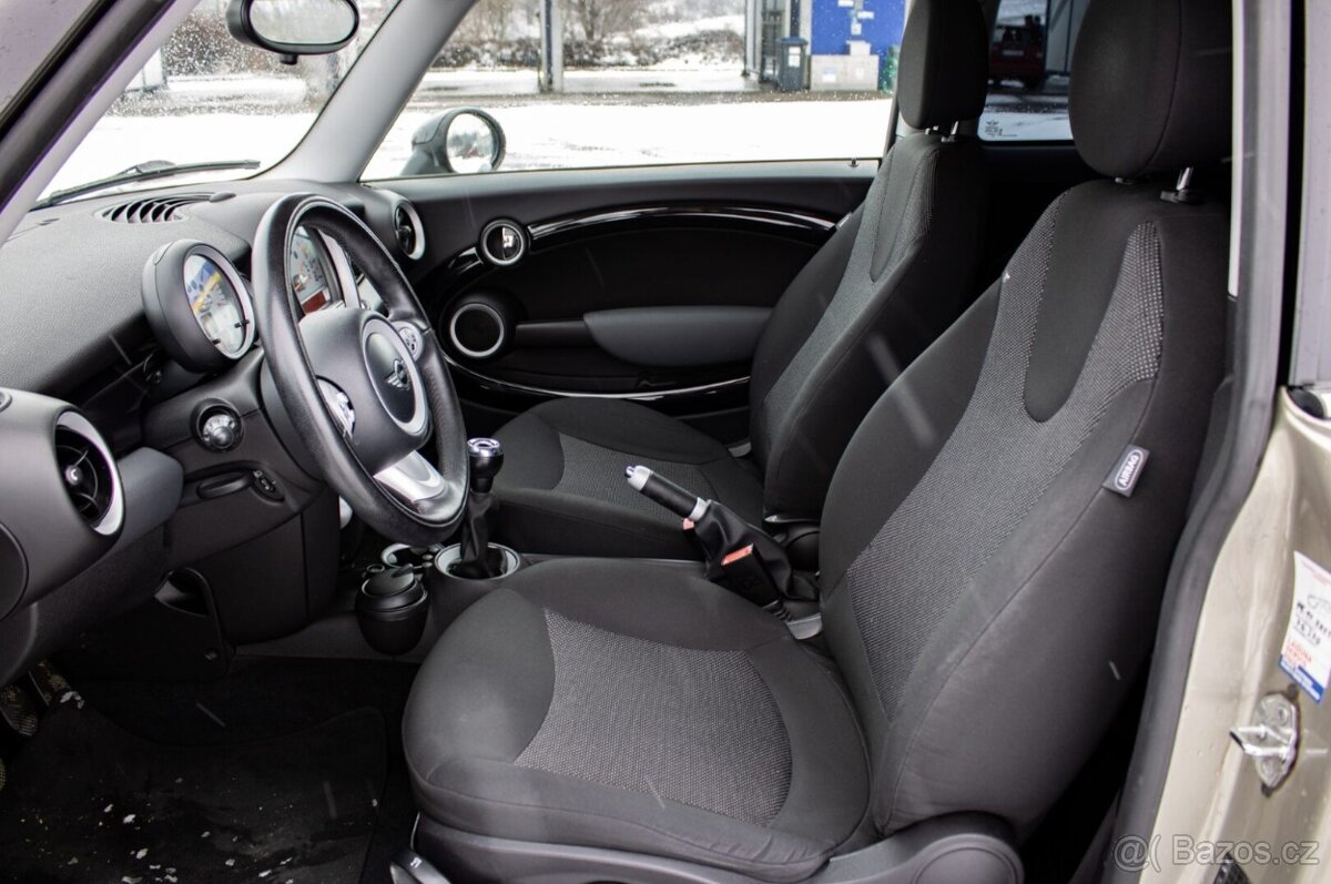 Mini Cooper 1.6 - 9