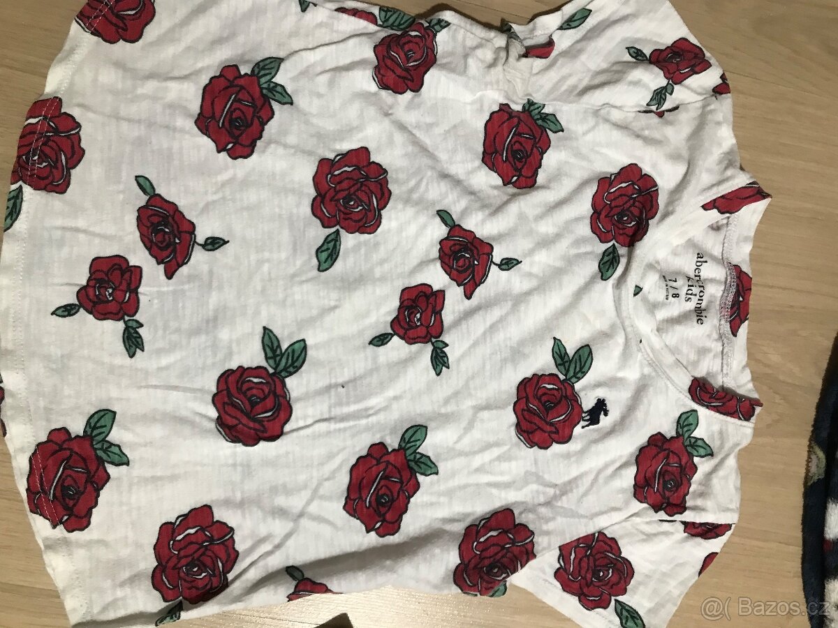 Malý balík dívčího oblečení, vel. 7-10 let - 9