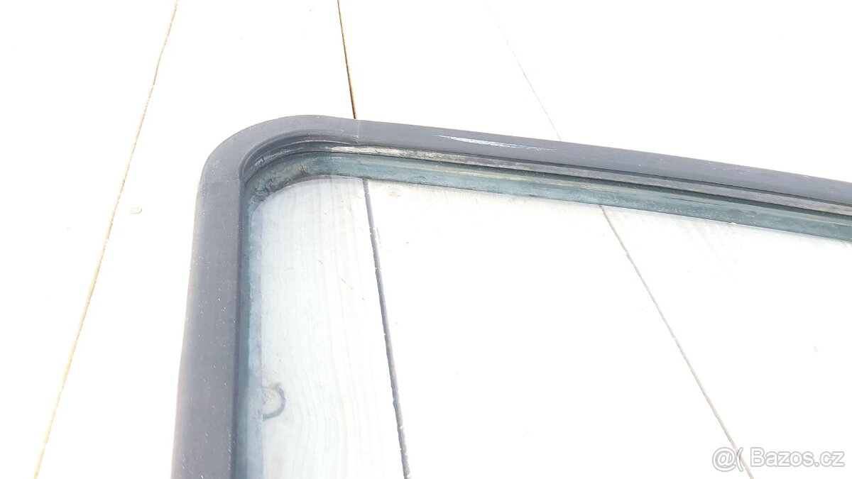 Nissan Patrol Španěl – SKLO PZ 3DV - 9