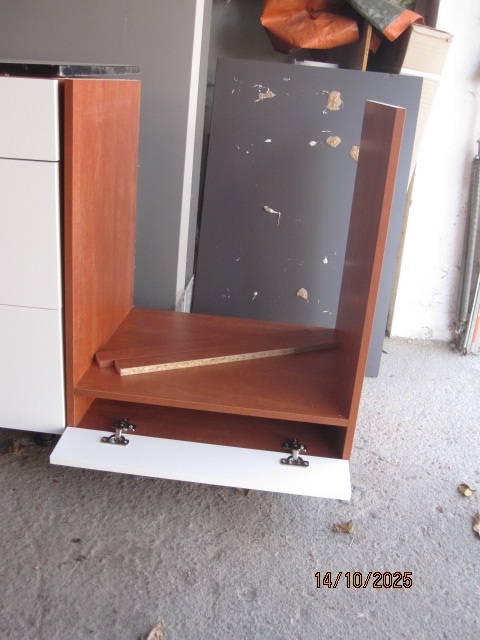 NOVA KUCHYN ORESI - 9