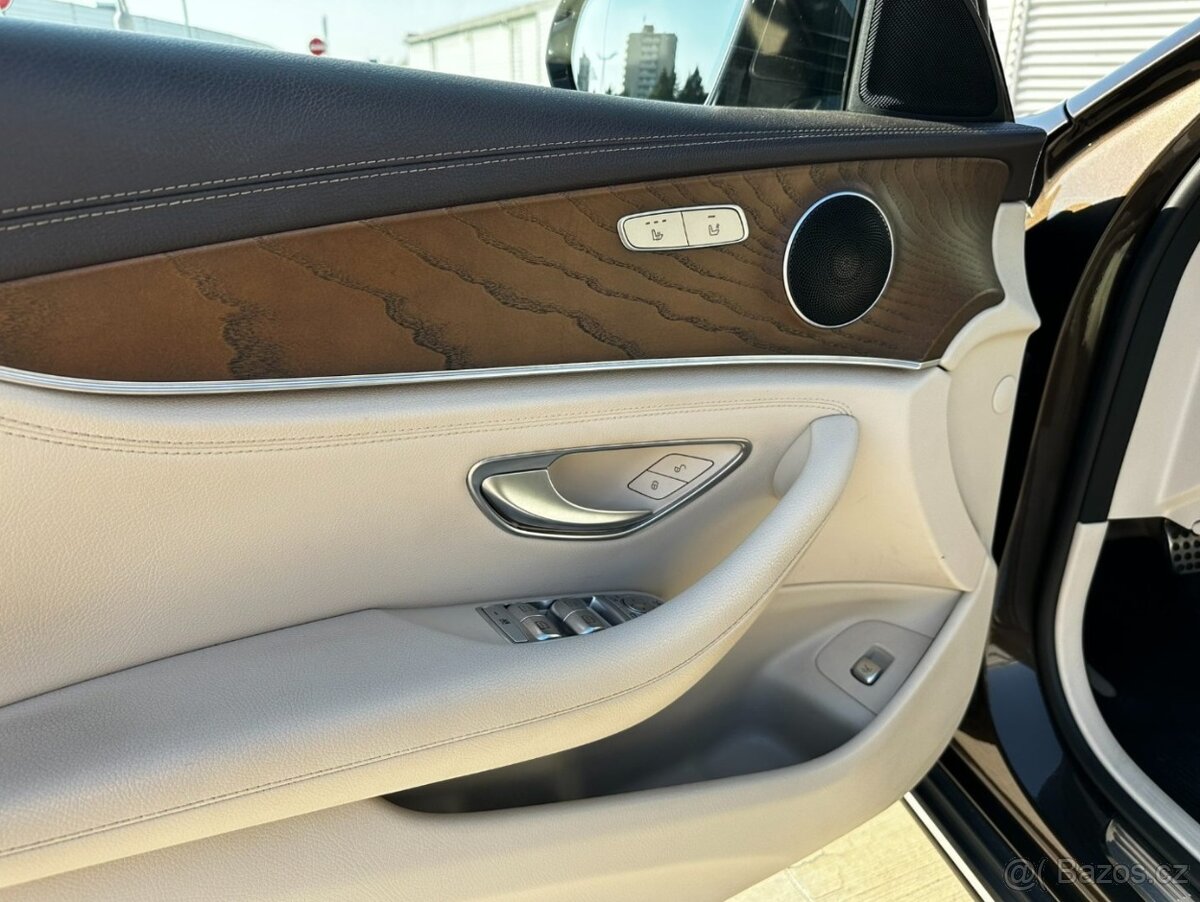 Mercedes-Benz E 220 d 4MATIC AllTerrain - 9