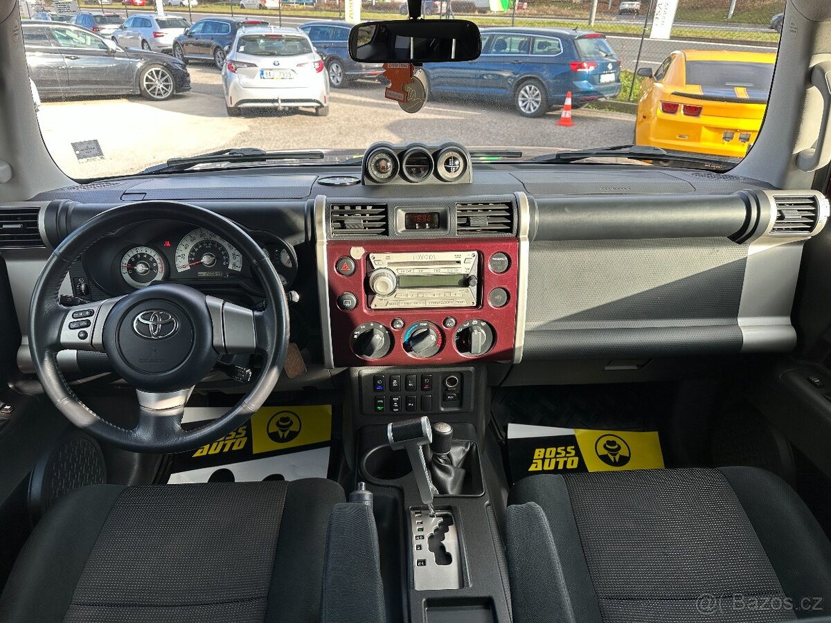 Toyota FJ Cruiser 2007 - 9