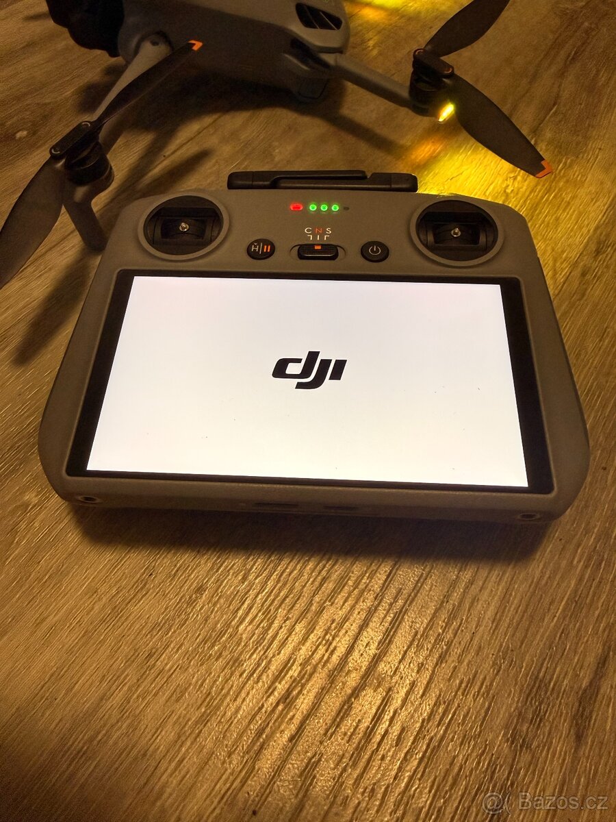 DJI Mini 5 Pro Fly More Combo (DJI RC2) - 9