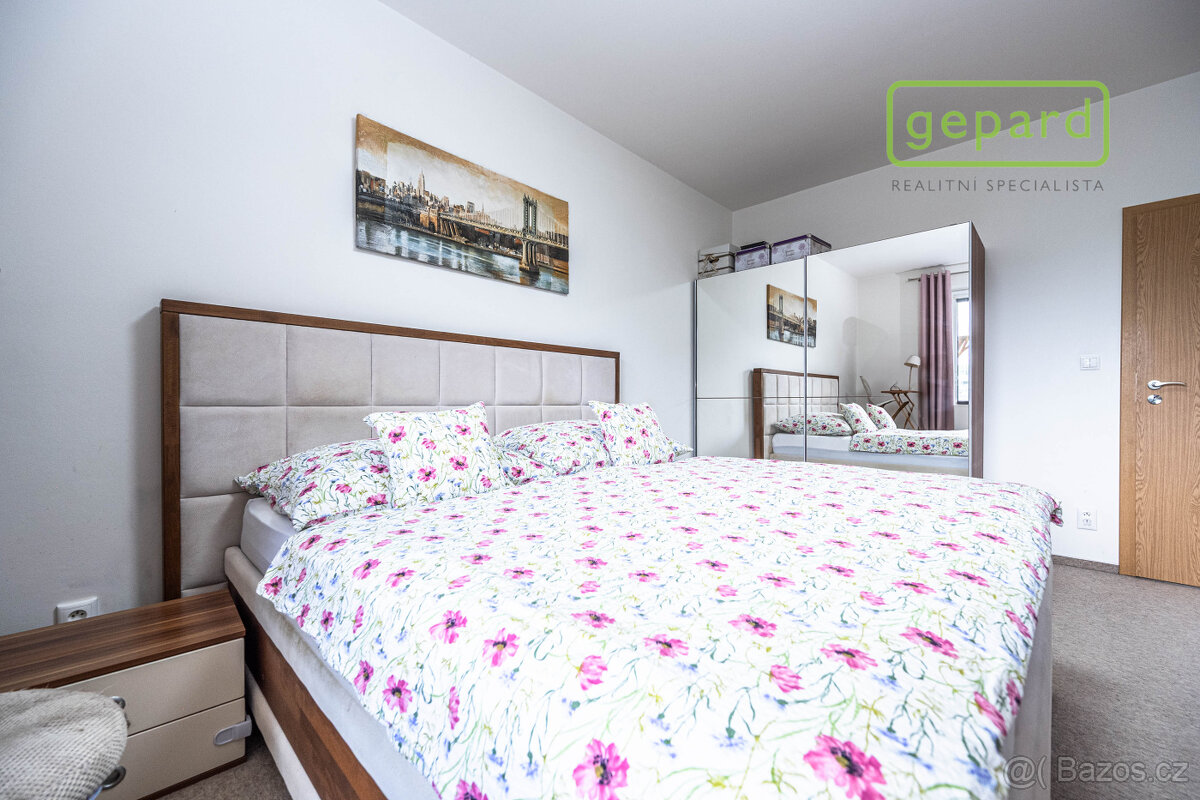 Prostorný a moderní byt 3+kk s velkou terasou - 9