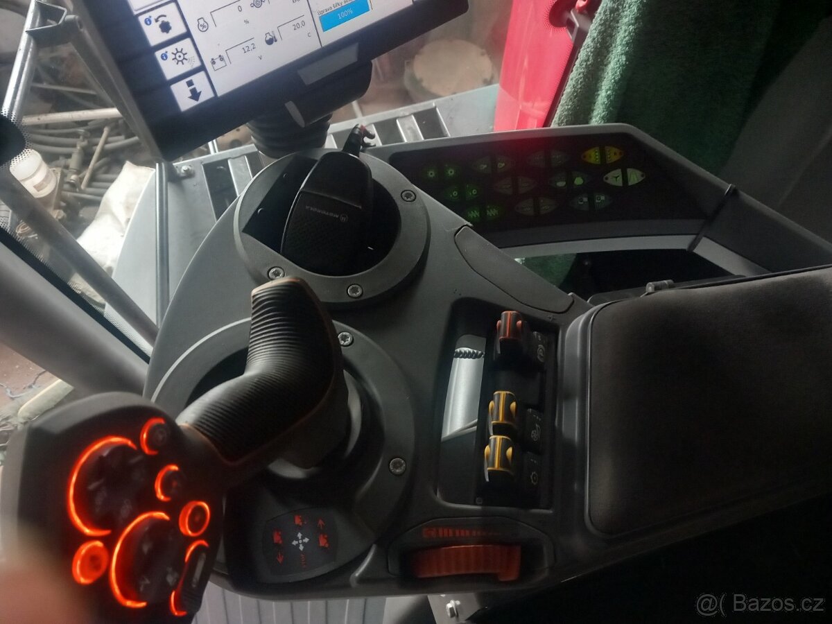 Kombajn Massey Ferguson 7380 CENTORA - 9