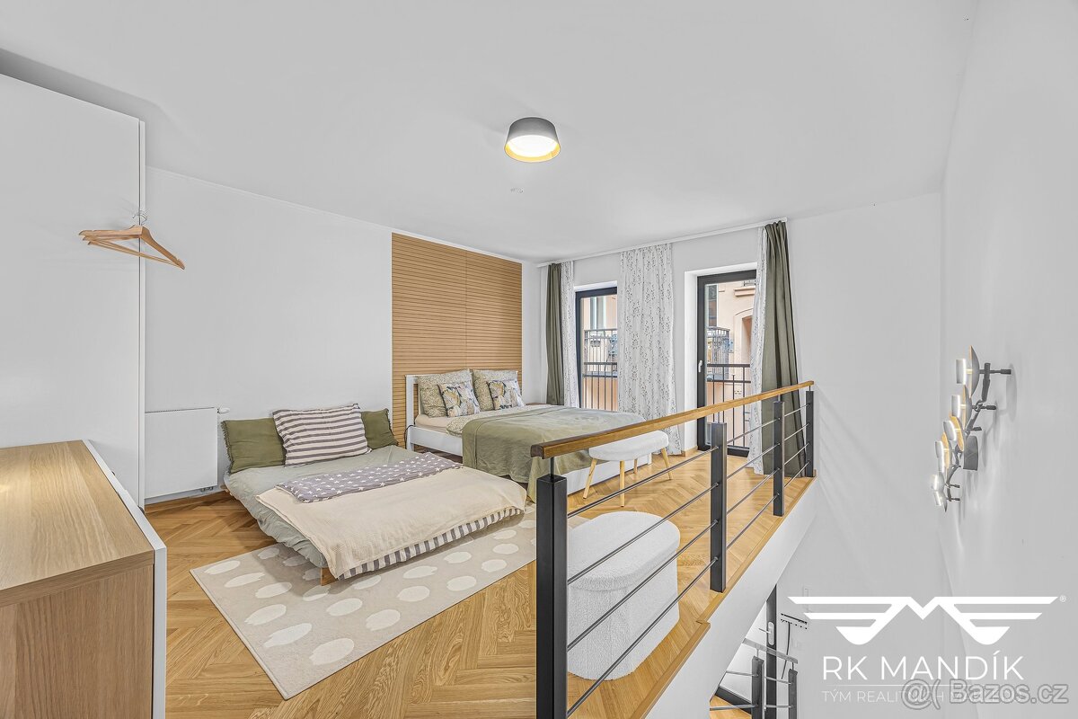 Prodej byty 2+kk, 42 m² - Praha - Karlín, ev.č. 717 - 9