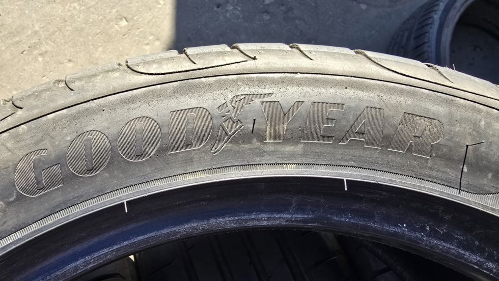 Letní pneu 245/45/18 Good Year - 9