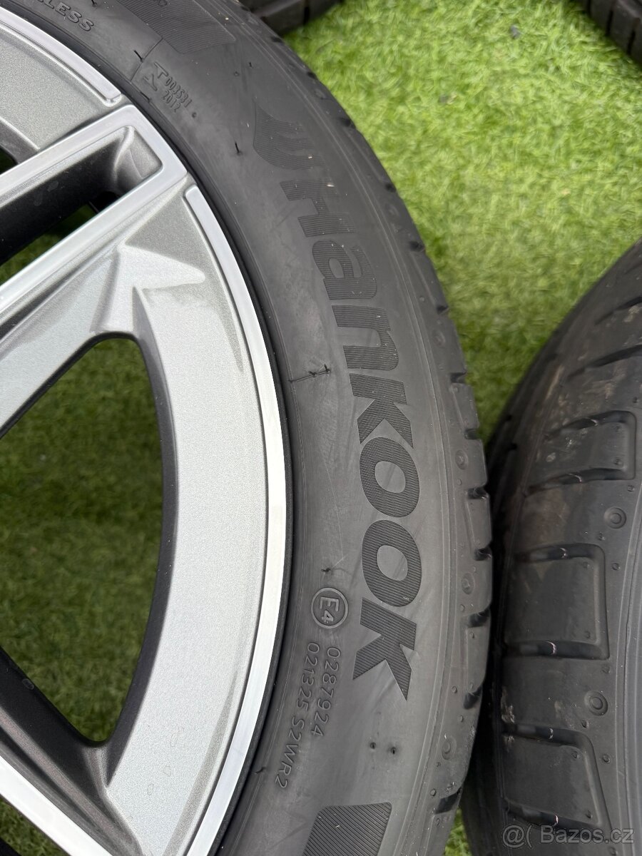 Originál alu kola Mercedes CLA R18 AMG letní - 9