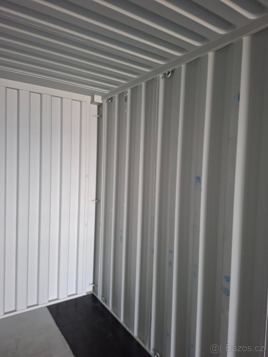 Skoro nový lodní kontejner 40 HC - 9