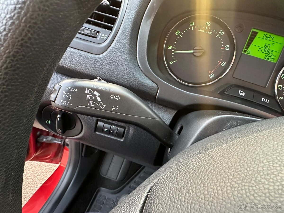 Škoda Fabia Combi 1.2TSi 77kW Ambiente 5/2012 - 9