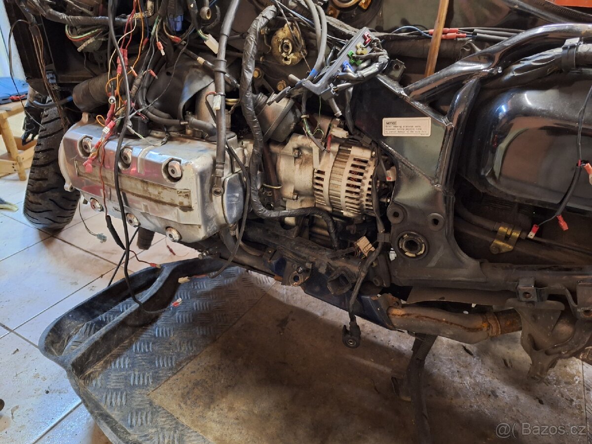 Honda Goldwing 1500 GL 1500 díly - 9