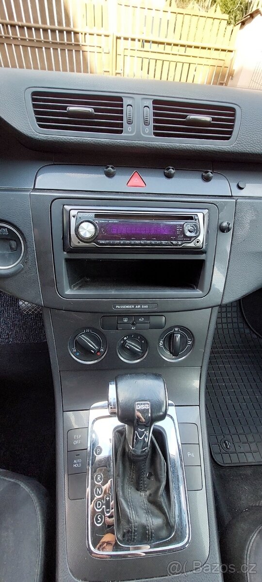 Volkswagen Passat B6 2.0 T (2007) - 9