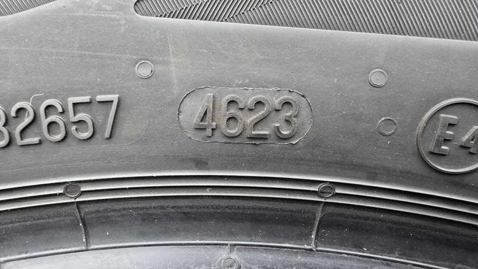 Letní pneumatiky 215/55/17 Continental - 9