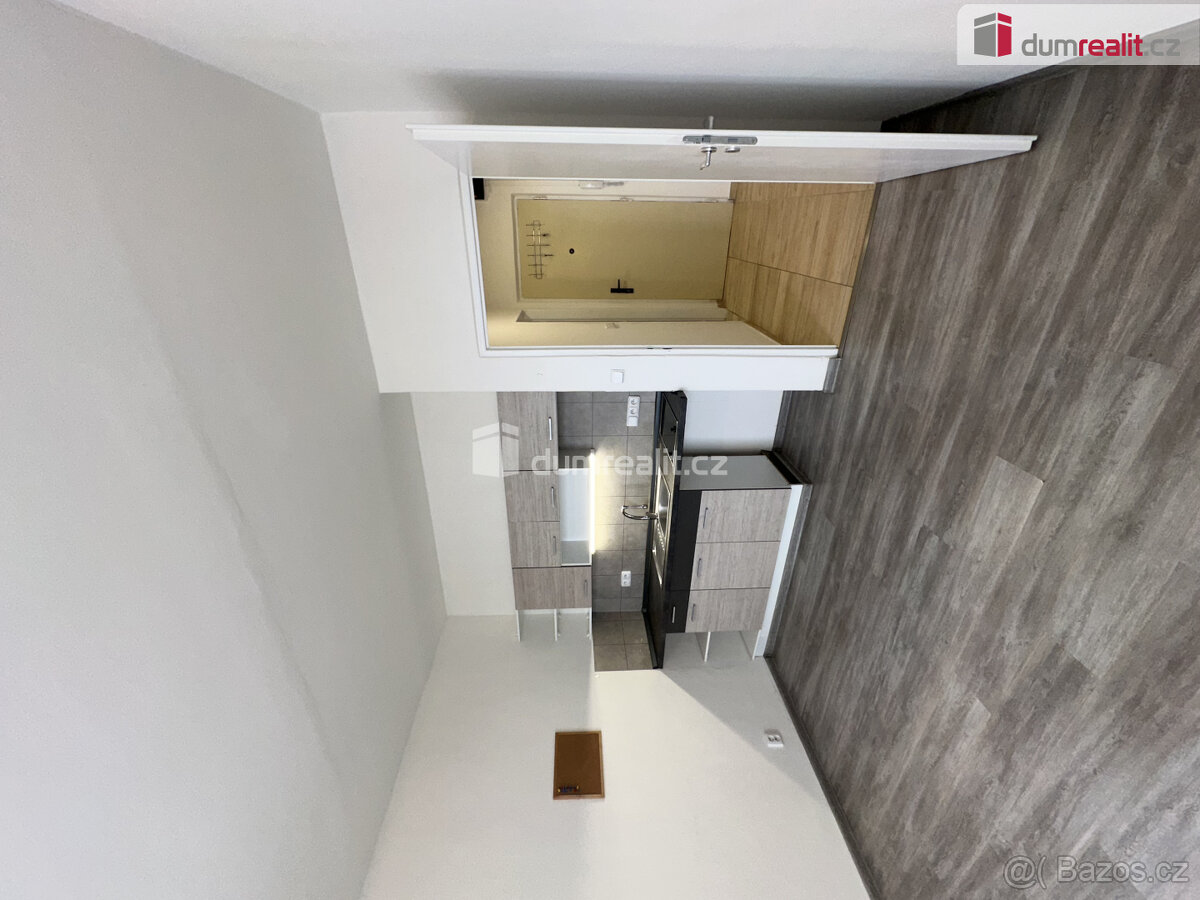 Byt 1+kk, centrum Břeclavi - 9