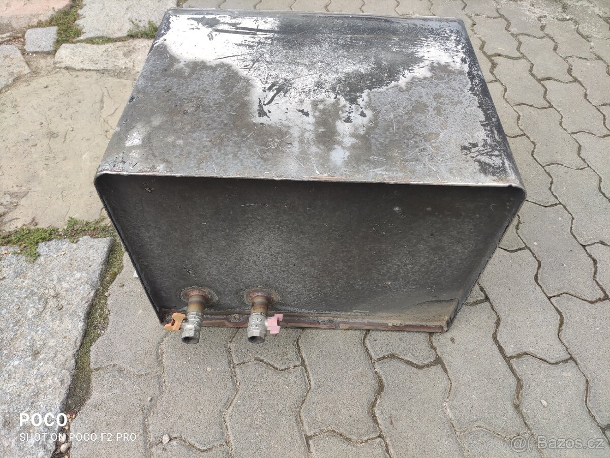 Nerezový zásobník - 9