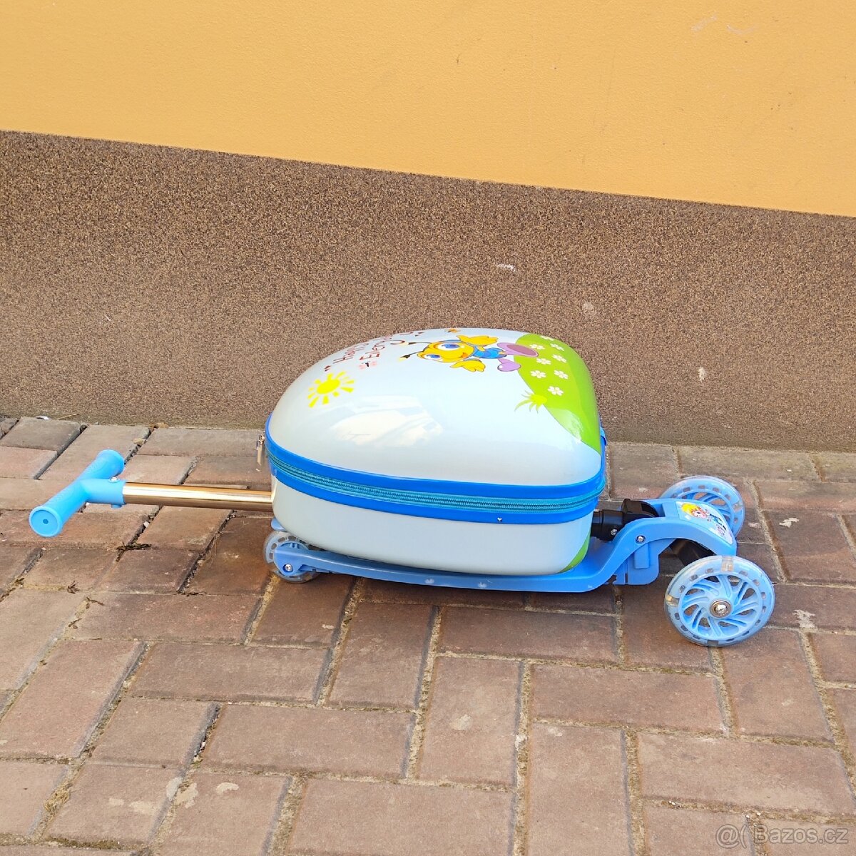 Dětská koloběžka s kufříkem - 9