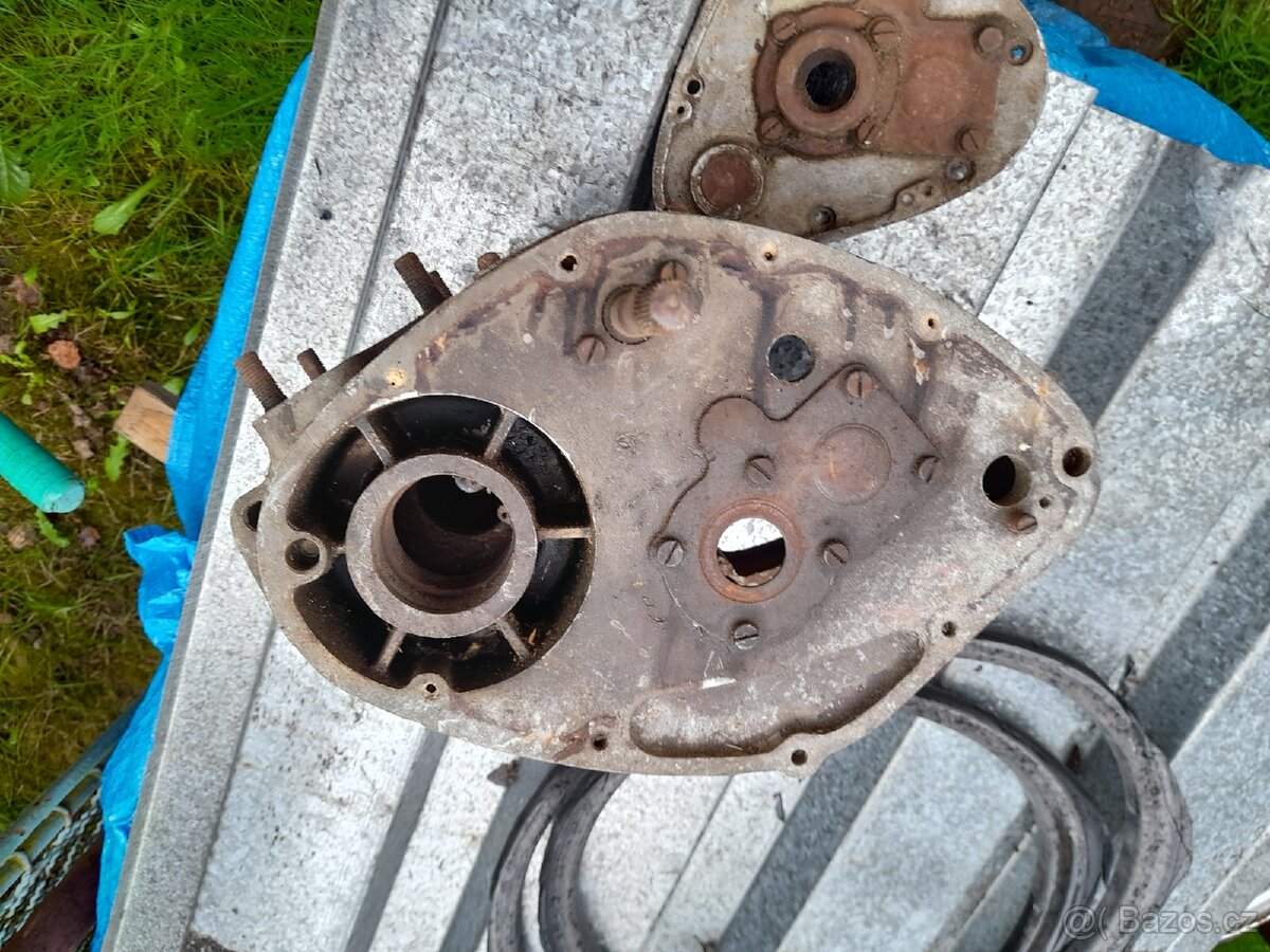 Ogar,sedlo,nadrž.kola karburace,mlhovky nejsou. - 9