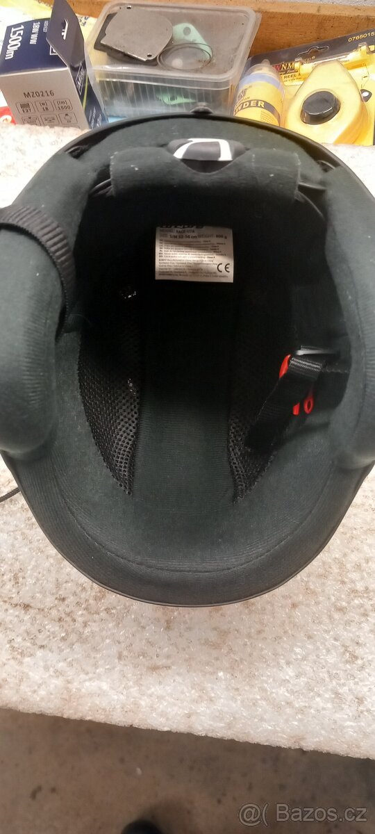 Lyžařská helma - 9