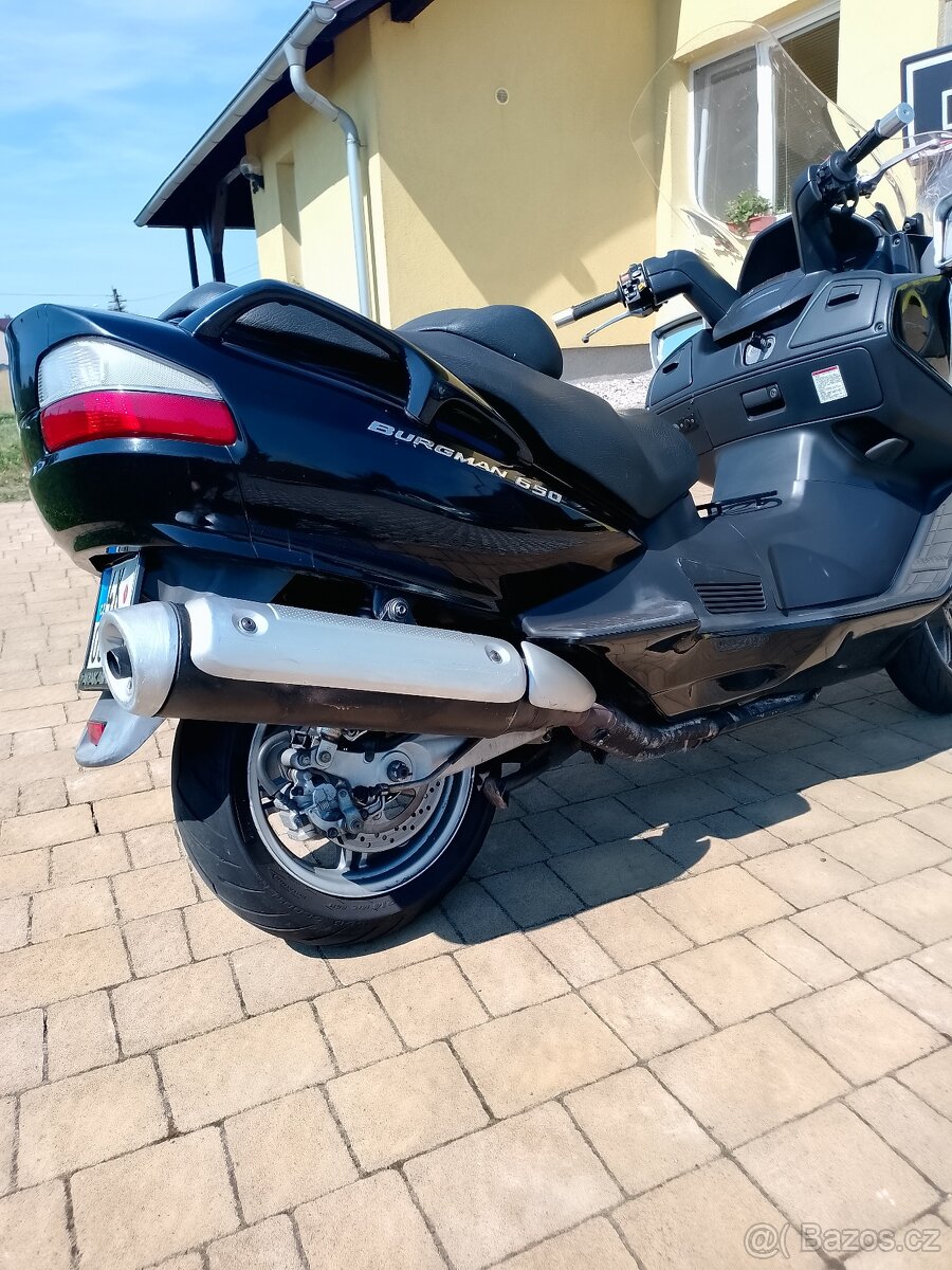 SUZUKI BURGMAN 650 - 9