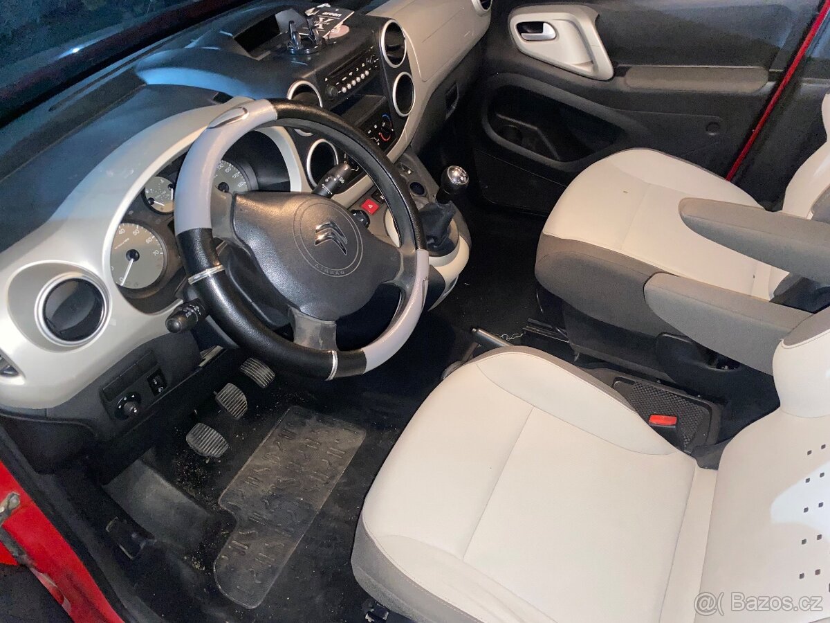 Citroen berlingo 1.6 hdi 55kw multispace - 9