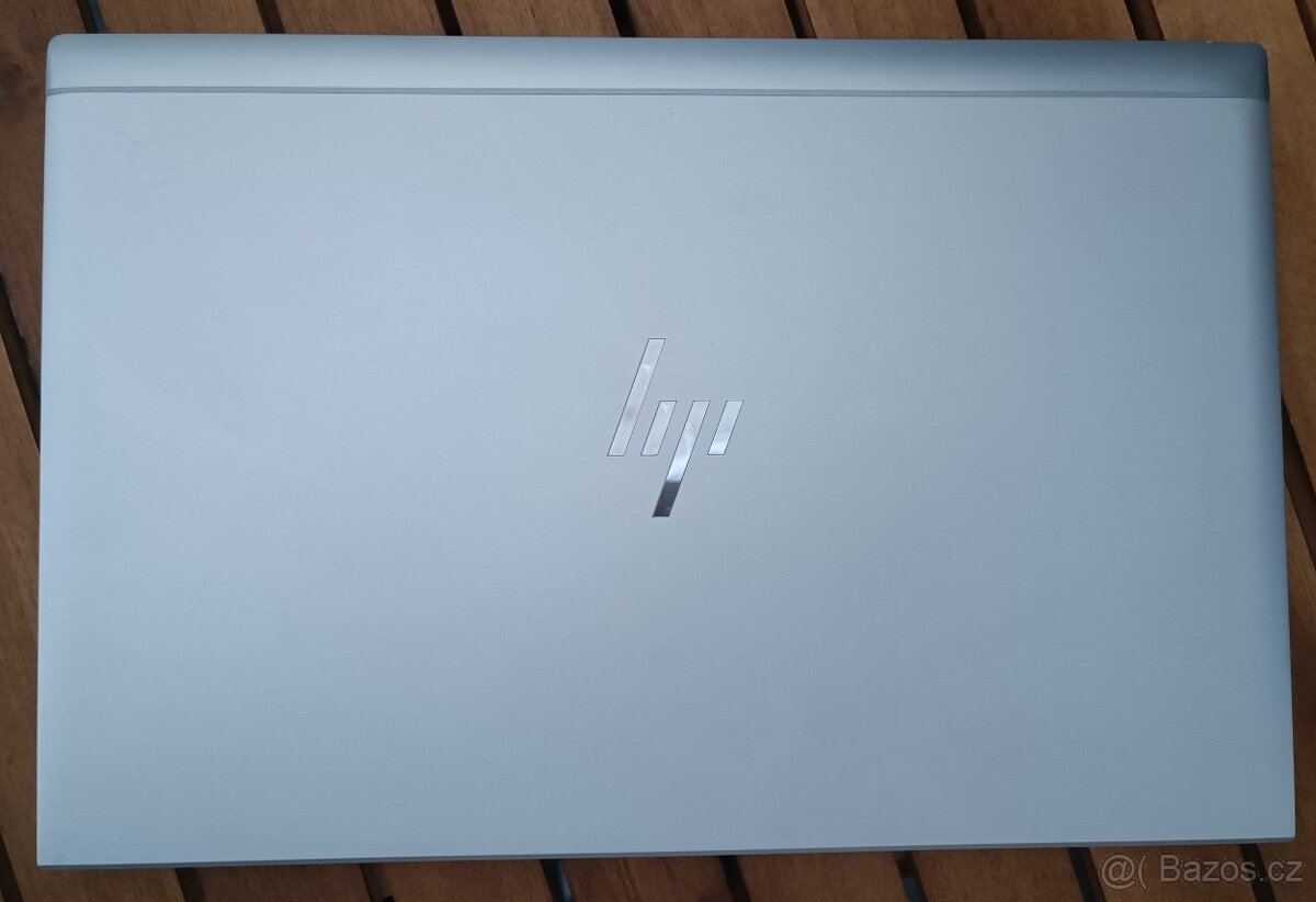 Pěkný notebook HP EliteBook 830 G8, 16 GB RAM / 256 GB NVMe - 9