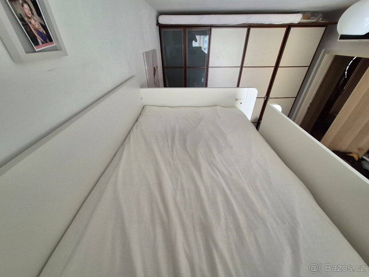 Dětská palanda s psacím stolem IKEA Smastad. - 9