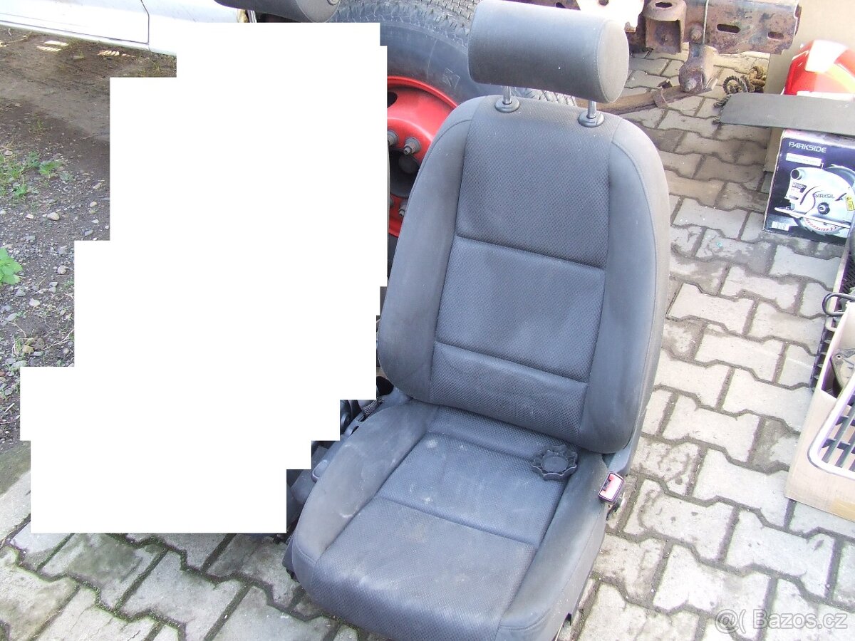 Prodám náhradní díly Audi A4 B6 1.9 TDI 96KW Sedan - 9