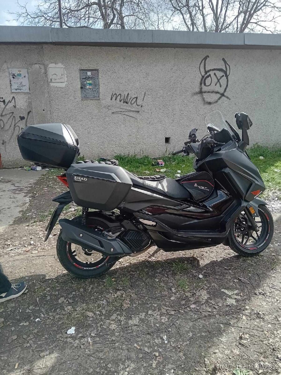 Držáky kufru Shad na Honda Forza 125 300 350 Honda ADV - 9
